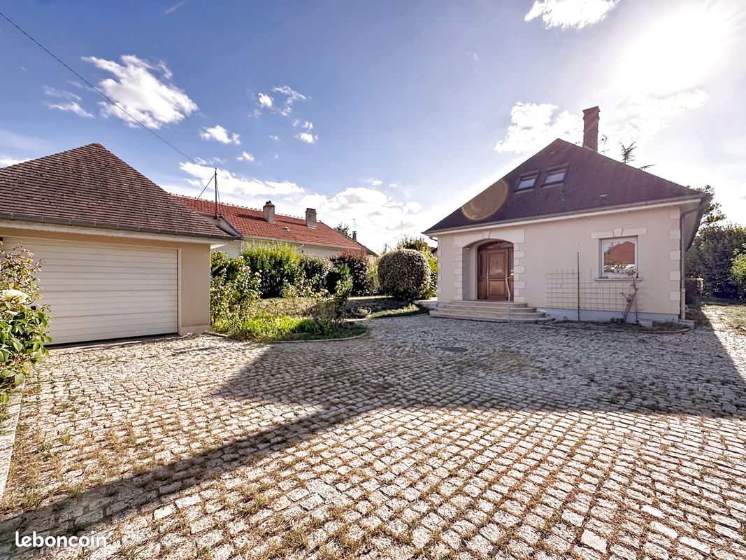 Maison 6 pièces 147 m² · à La Chapelle-Saint-Luc · 147 m² · 299 000 €