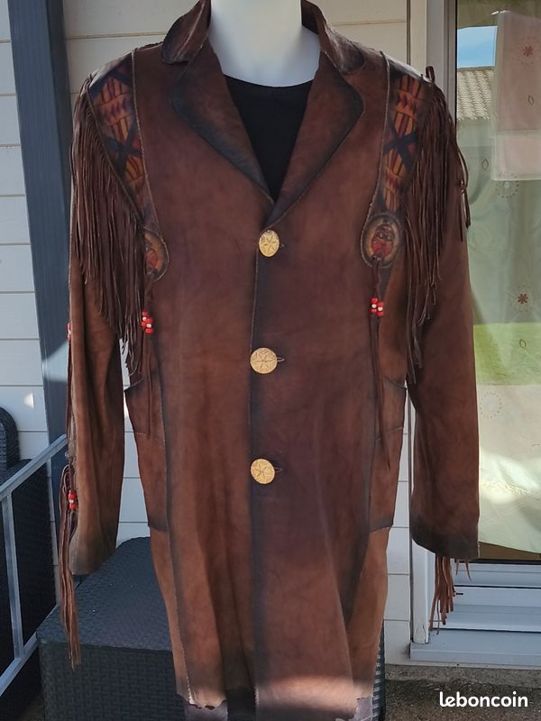 Veste western en cuir suédé et perles avec franges - France