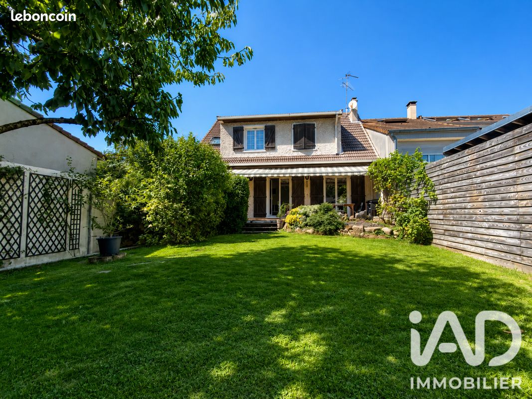 Maison 6 pièces 124 m² · à Viry-Châtillon · 124 m² · 385 000 €