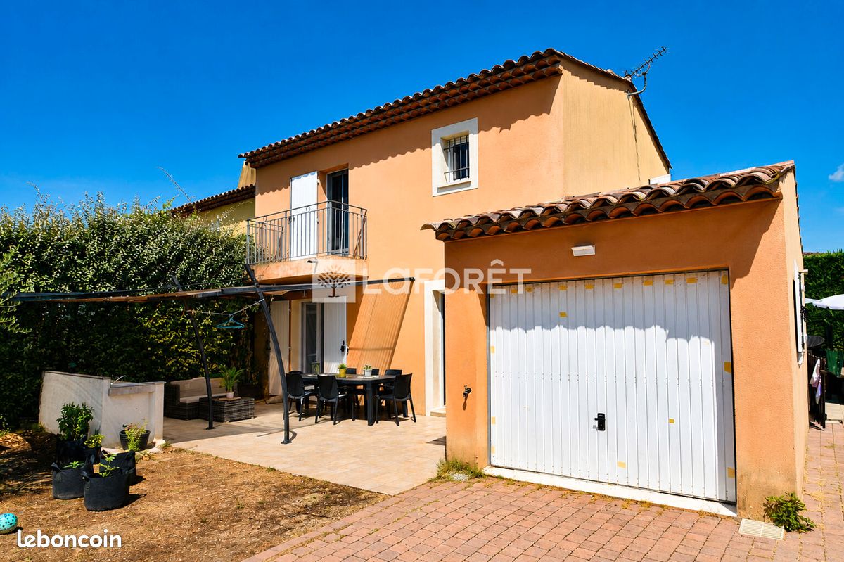 Maison 5 pièces 101 m² · à Fayence · 101 m² · 438 000 €