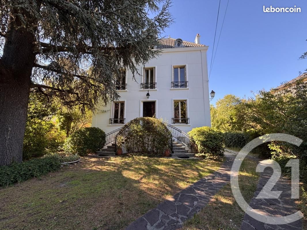 Maison 9 pièces 180 m² · à Villemomble · 180 m² · 780 000 €