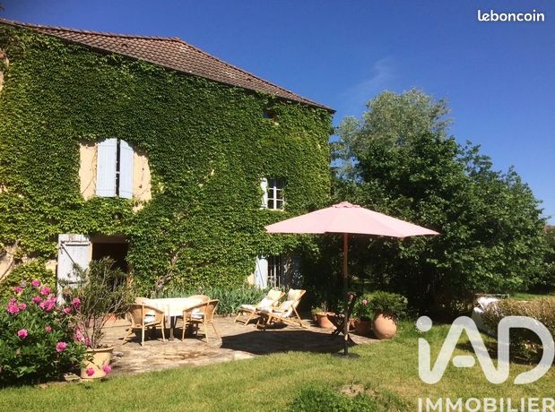 Maison 10 pièces 316 m²