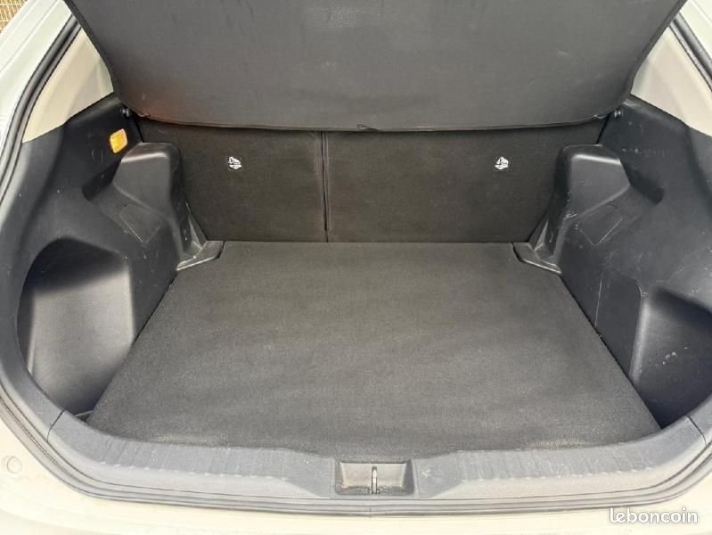 Toyota Yaris Cross 116h Dynamic MY22 (image 16)