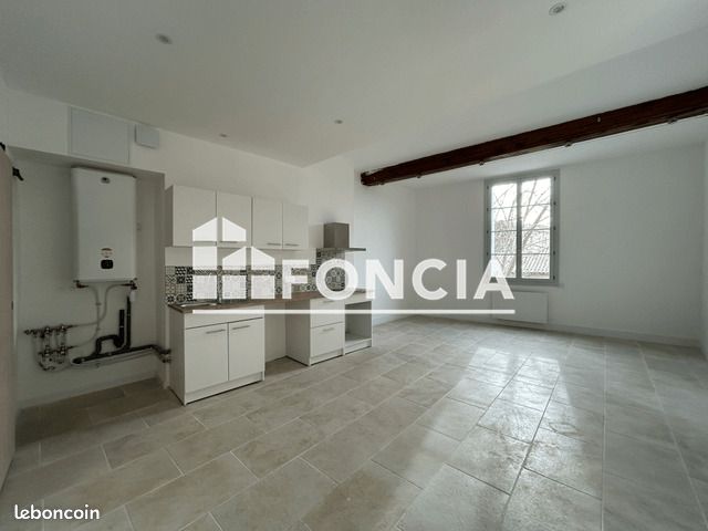 Appartement 1 pièce 32 m² · à Uzès · 32 m² · 460 €