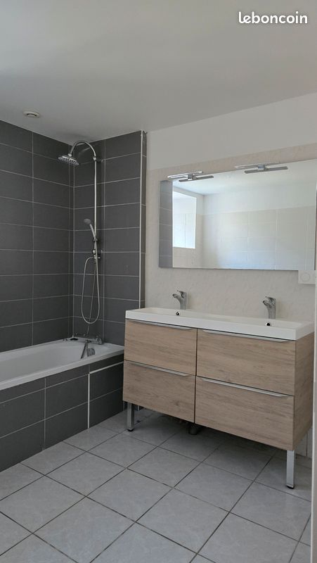 Maison 5 pièces 100 m² · à Tresbœuf · 100 m² · 850 €/mois