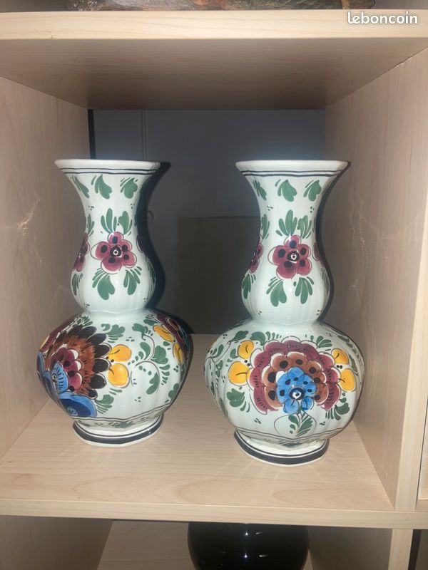 Vase (image 1)