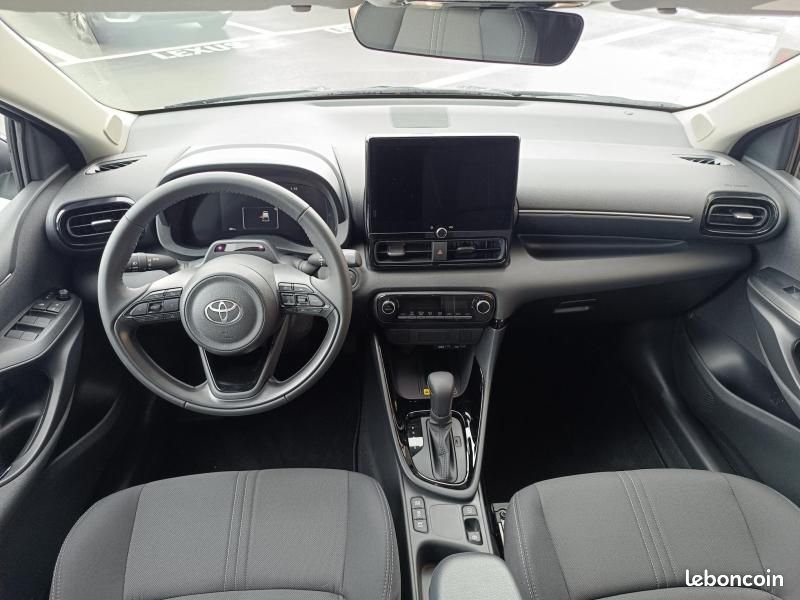 Toyota Yaris 116h Design 5p MY26 (image 15)