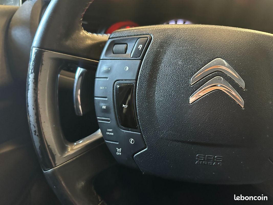 CITROEN C5 1.6 e-HDi 115 Confort BMP6 (image 13)