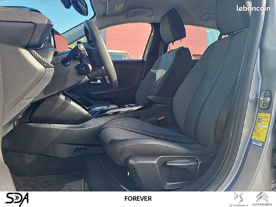PEUGEOT 208 1.2 HYBRID 100ch ALLURE e-DCS 6 (image 4)
