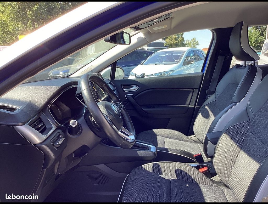 Renault Captur INTENS TCE 130 EDC (image 9)