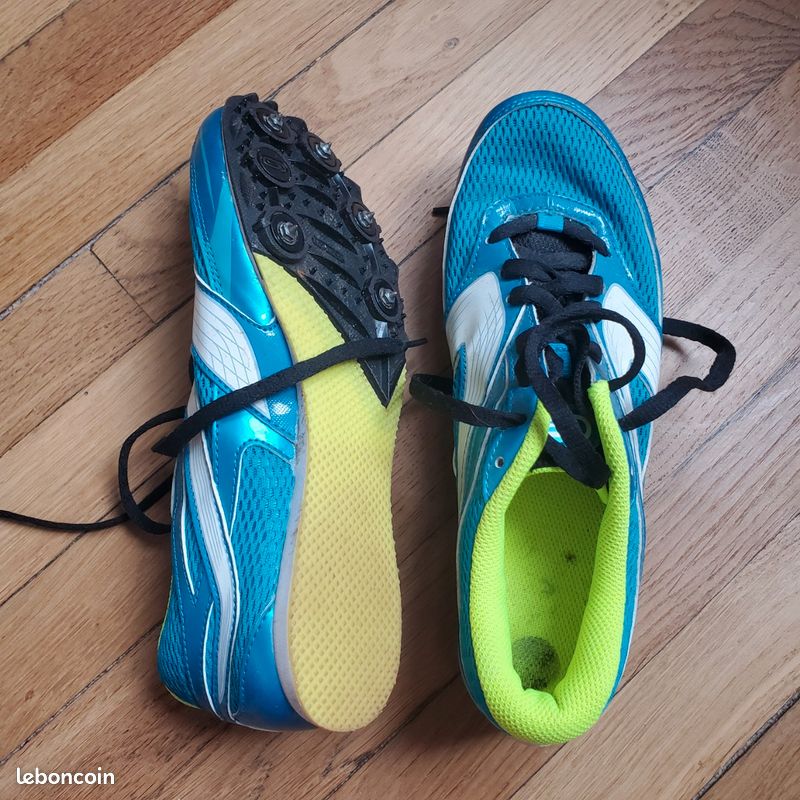 Chaussures d'athlétisme taille 39 (image 1)