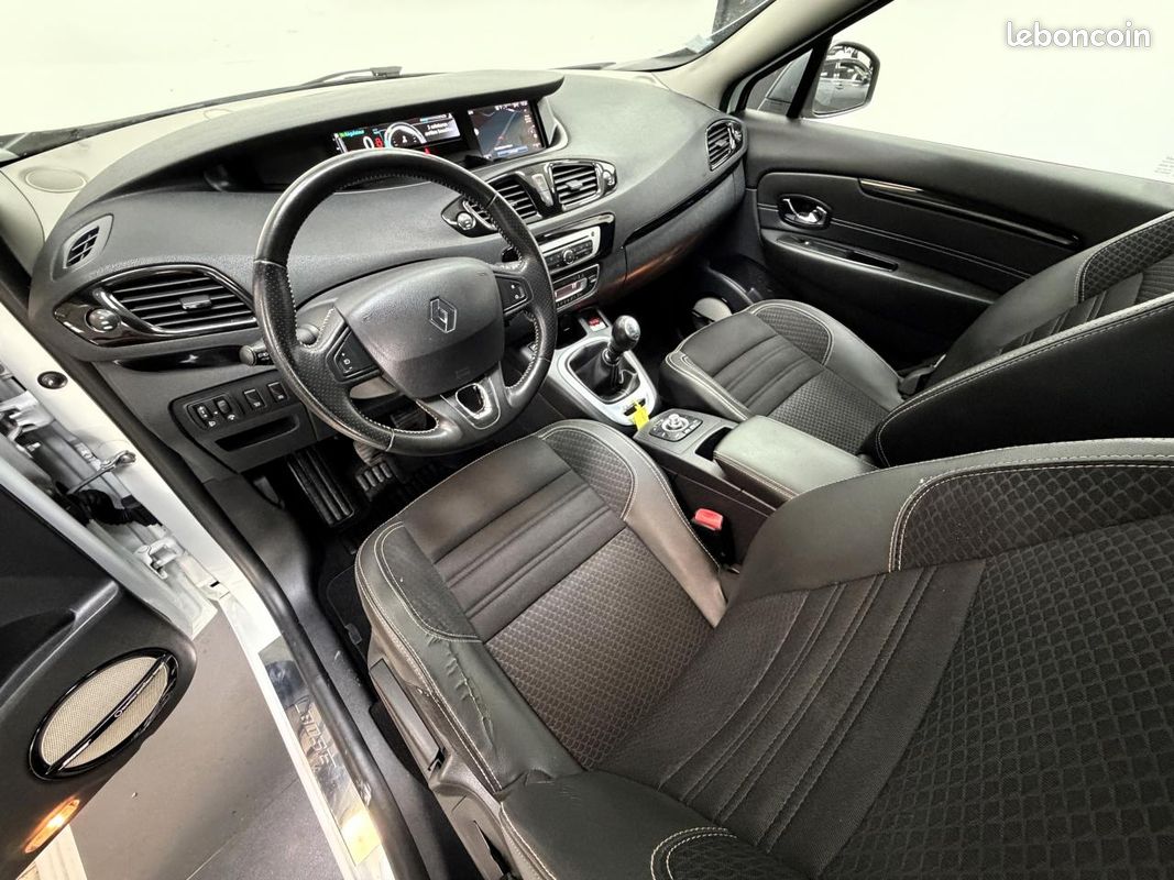RENAULT SCENIC 1.6 Energy dCi - 130 Euro 6 III MONOSPACE Bose (image 7)