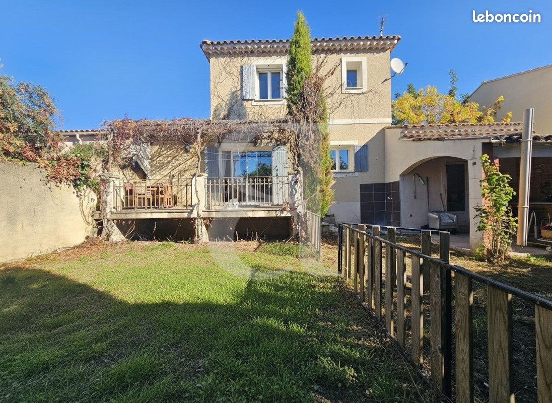 Maison 5 pièces 101 m² · à Mazan · 101 m² · 286 200 €