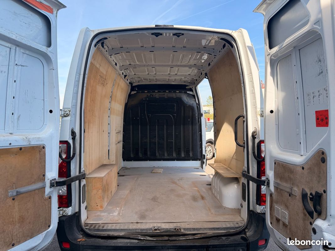 Renault master fourgon l2h2 2.3 dci 135 grand confort 17990 ttc (image 6)