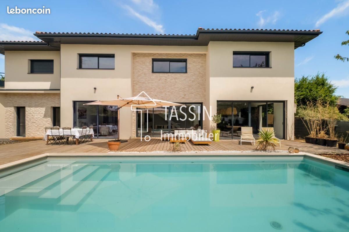 Maison 6 pièces 225 m² · à Écully · 225 m² · 1 185 000 €