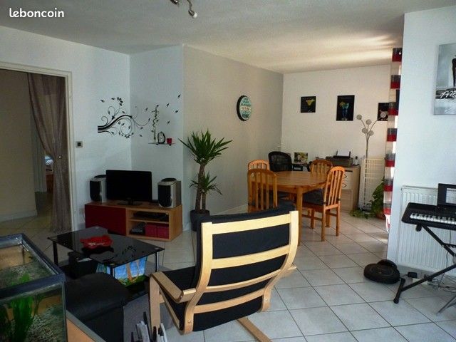 Appartement 4 pièces 82 m² · à Fontaine · 82 m² · 897 €