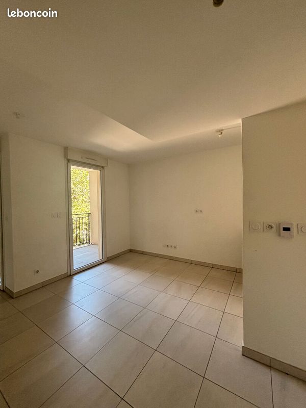 Appartement 1 pièce 28 m² · à Marseille · 28 m² · 549 €/mois