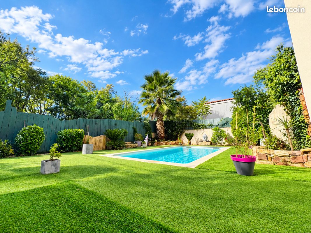 Maison 7 pièces 178 m² · à Saint-Félix-de-Lodez · 178 m² · 355 000 €