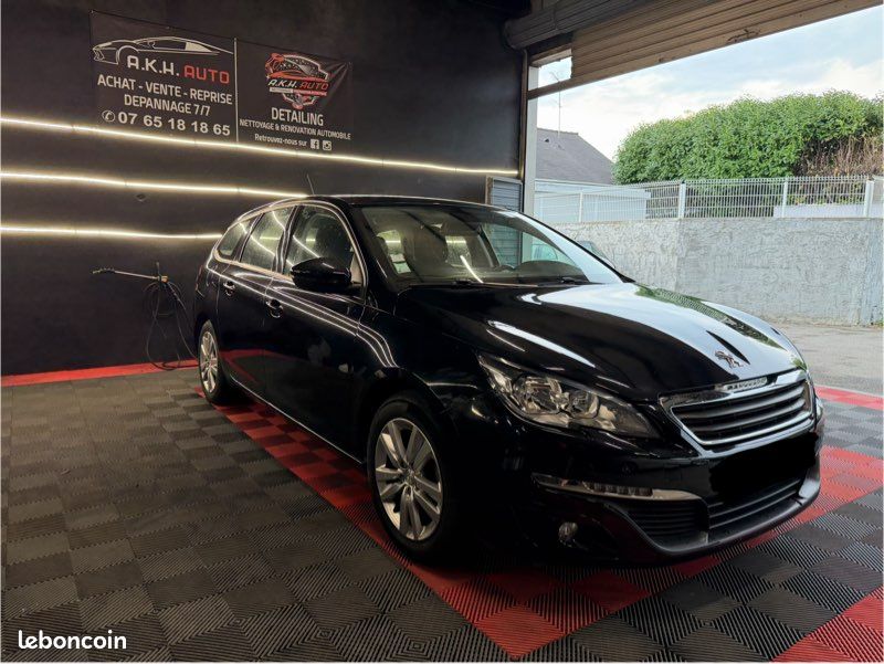 Peugeot 308. 1.6 bluehdi. 120 cv. 5 portes 5 places (image 2)