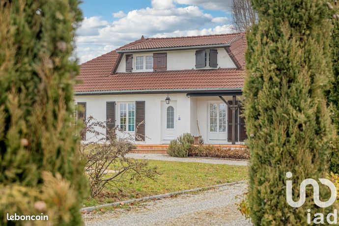 Propriété 8 pièces 190 m²