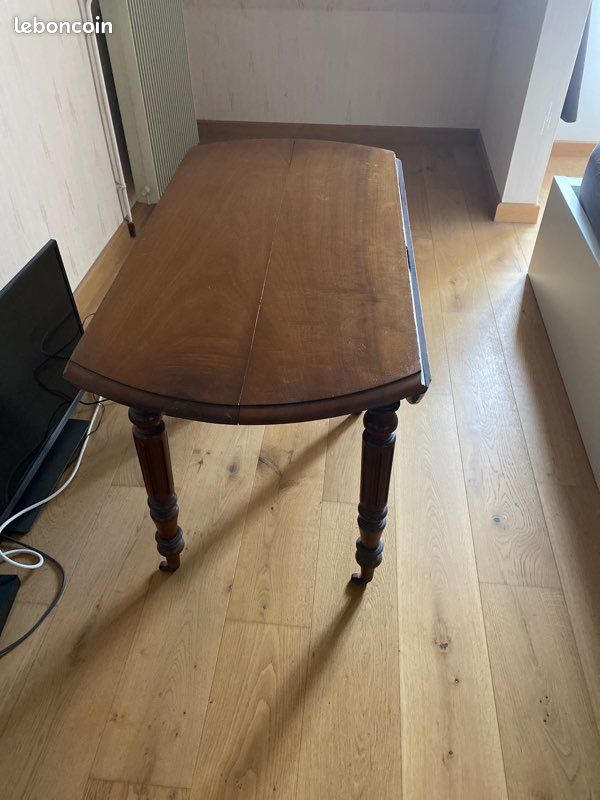 Table ronde pliante (image 2)