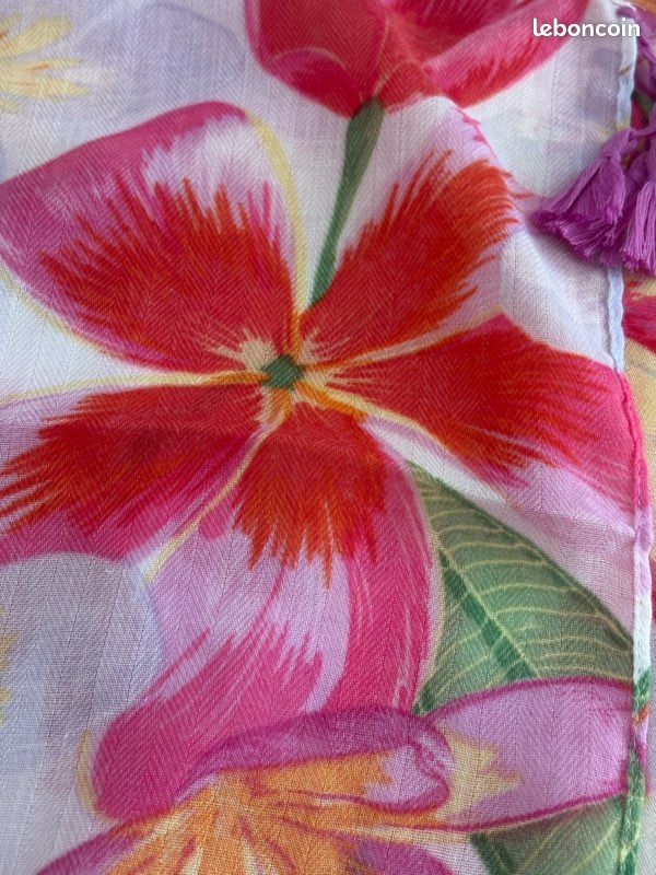Foulard imprimé évasion (image 8)