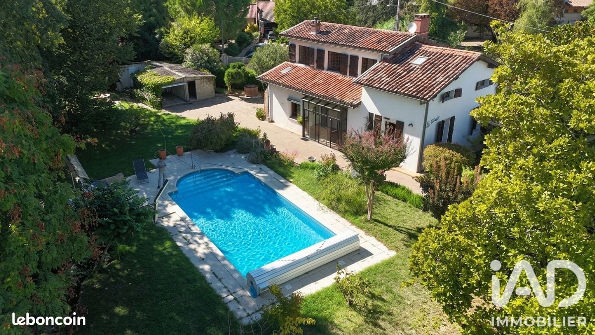 Maison 9 pièces 175 m² · à Reyniès · 175 m² · 315 000 €