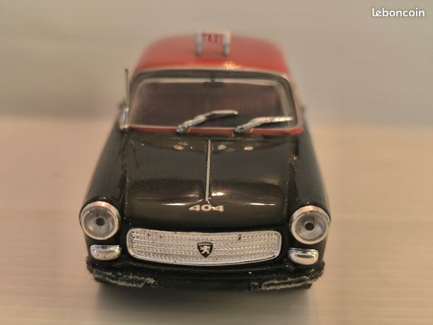 LE6404 MINIMINI LABEL43 Voiture 1/43 Peugeot 403 taxi Slota Paris noire EDL