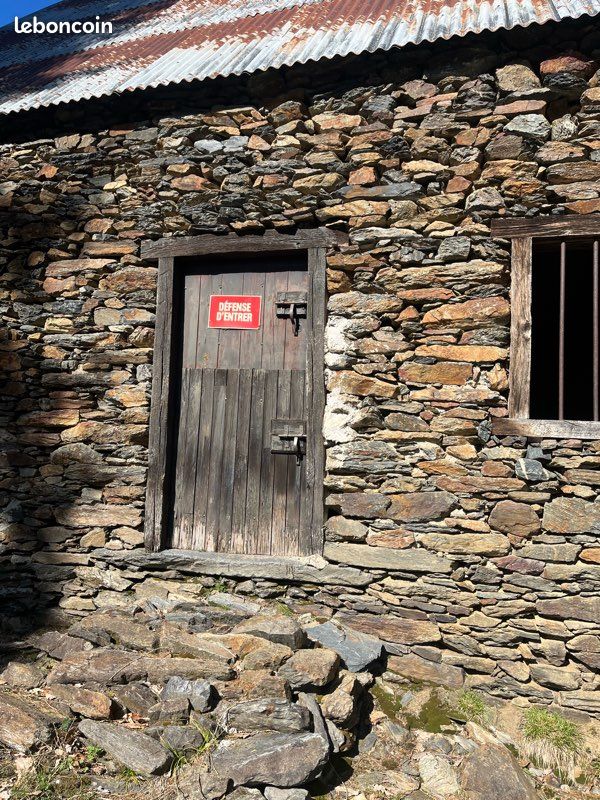 Maison 2 pièces 45 m² · à Melles · 45 m² · 60 000 €