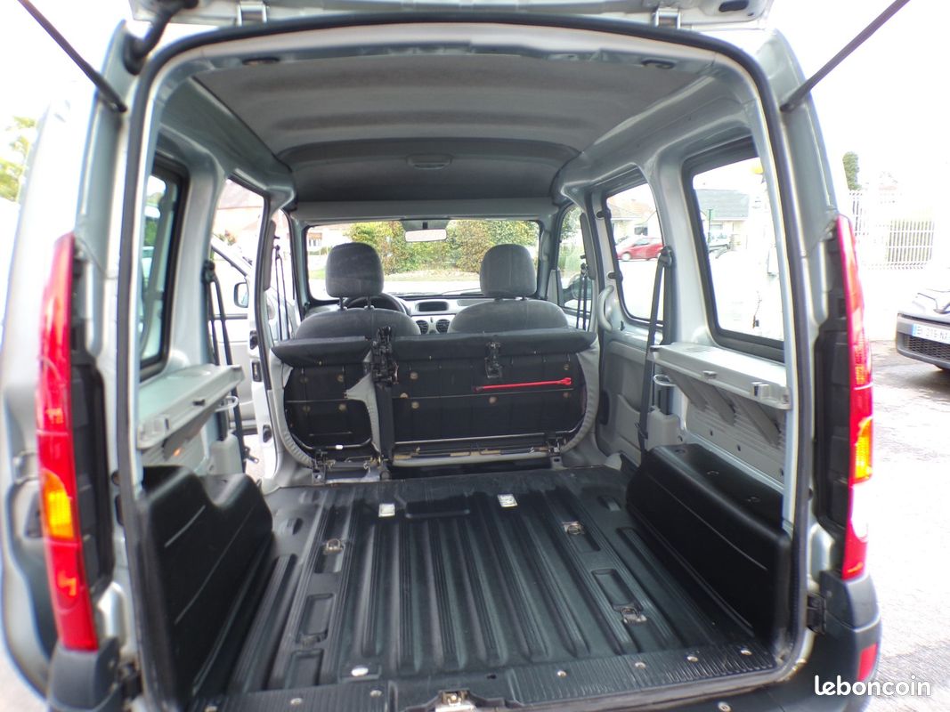 RENAULT KANGOO 1.2 16V Expression (image 10)