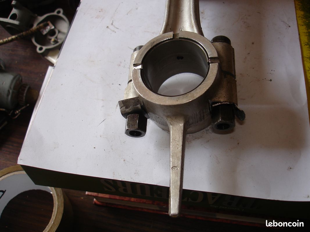 Bielle et piston pour moteur BERNARD W112 (image 2)