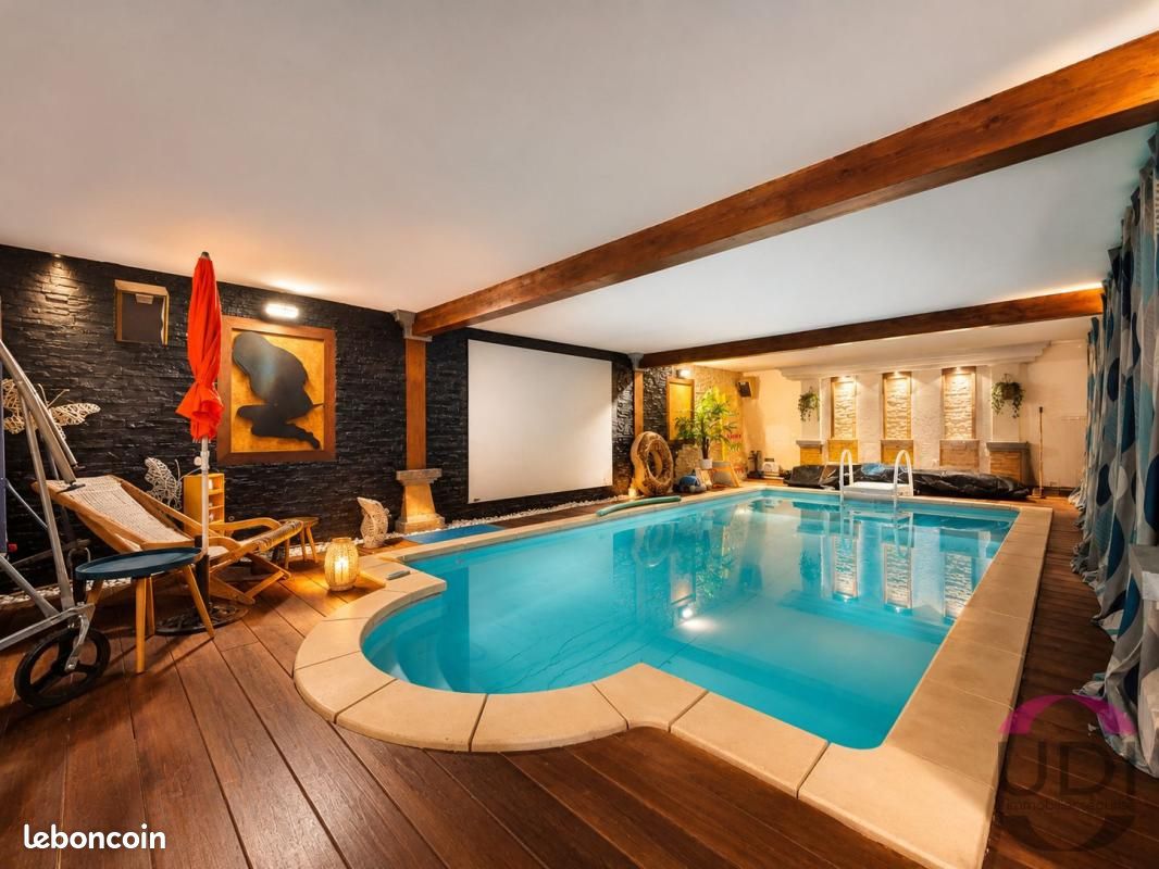 Maison 5 pièces 205 m² · à Montluçon · 205 m² · 147 150 €