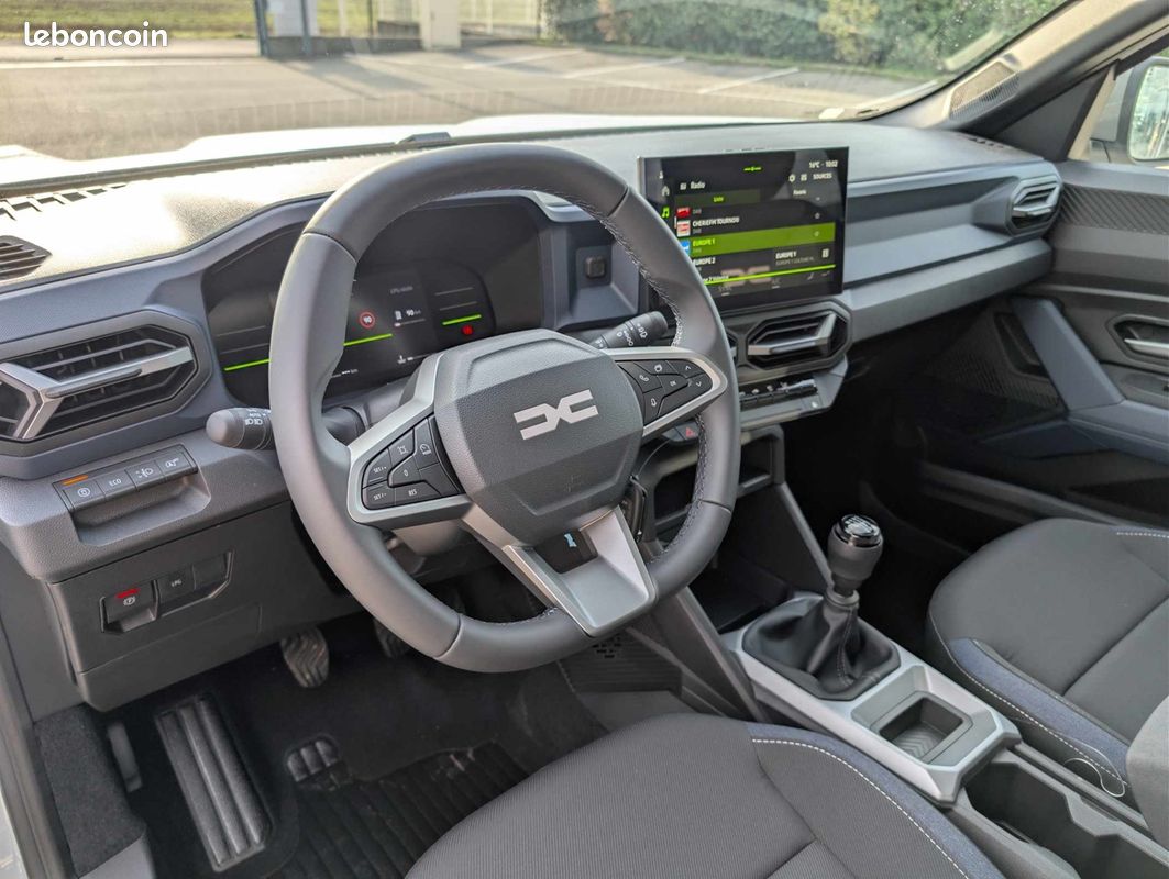 Dacia BIGSTER 1.2 MILD HYBRID-G 140CH EXPRESSION (image 15)