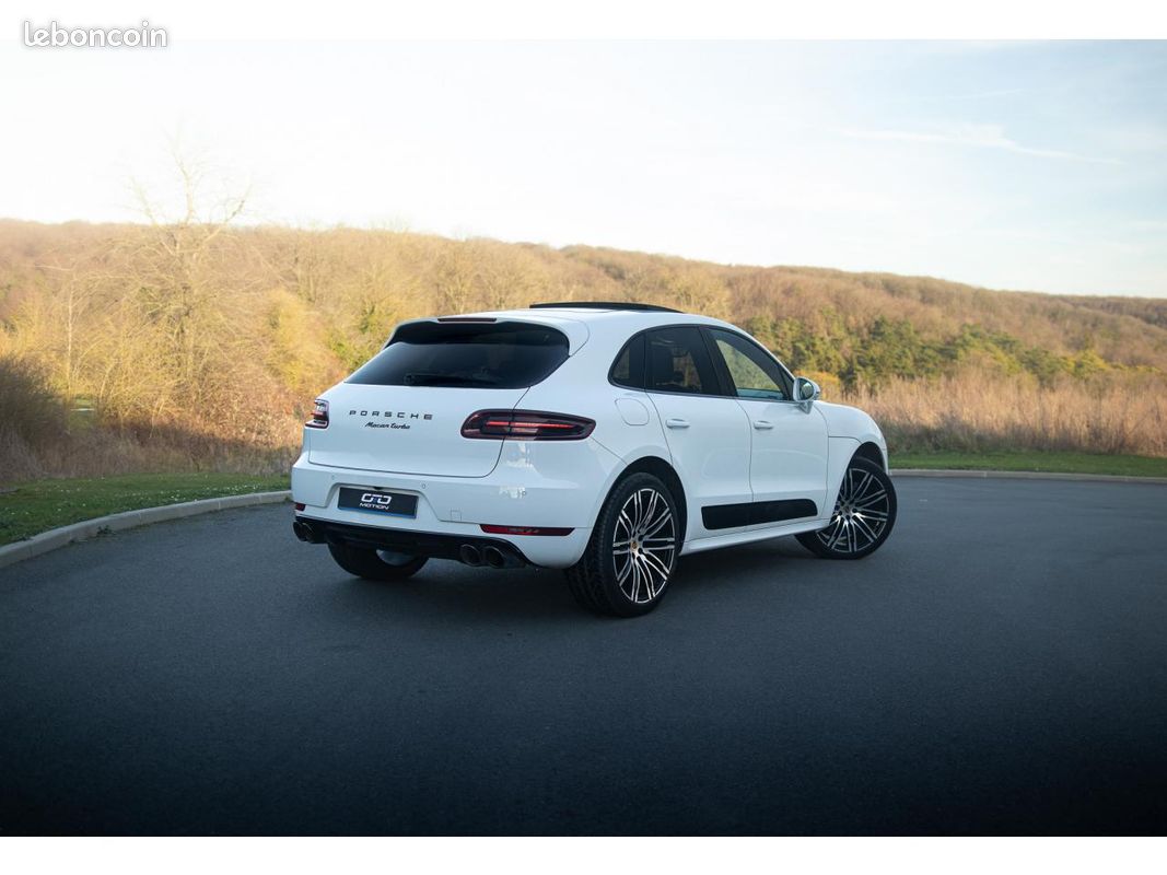 PORSCHE MACAN Turbo Pack Performance 440ch 3.6i V6 - 440 - BV PDK TYPE 95B (image 2)