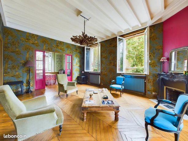 Maison 8 pièces 214 m²