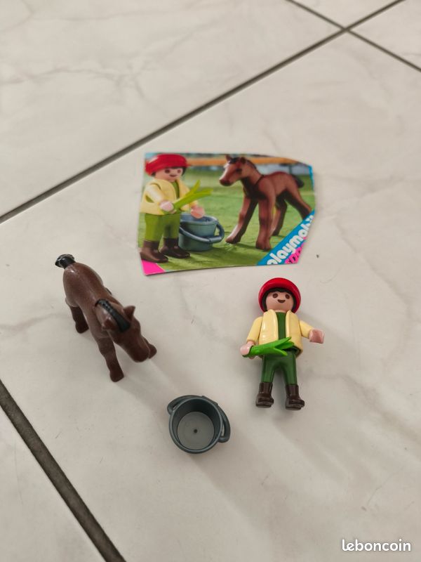 Playmobil la vie a la ferme poulain enfant très bon état 5e (image 1)