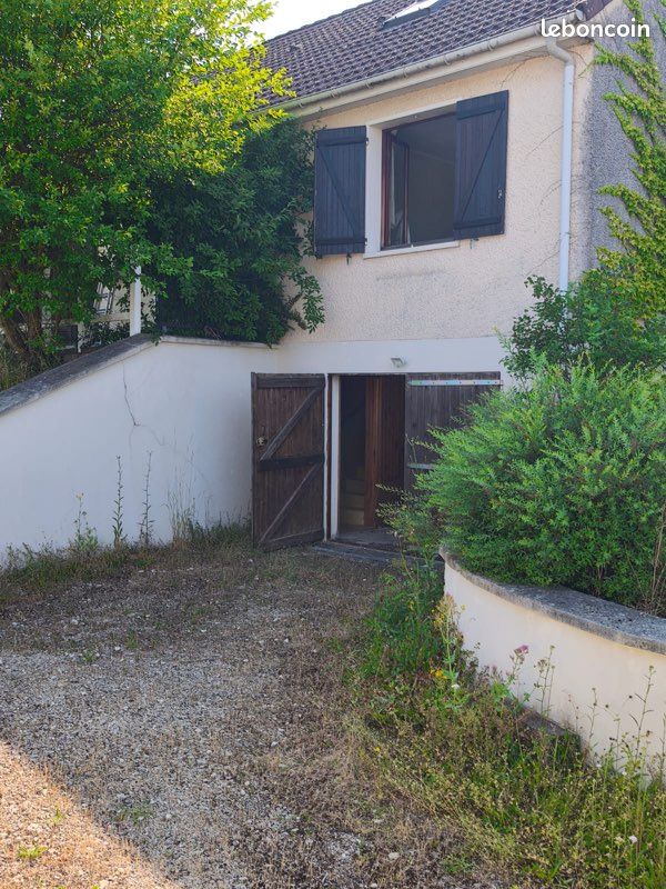Maison 7 pièces 92 m² · à Tanlay · 92 m² · 105 000 €