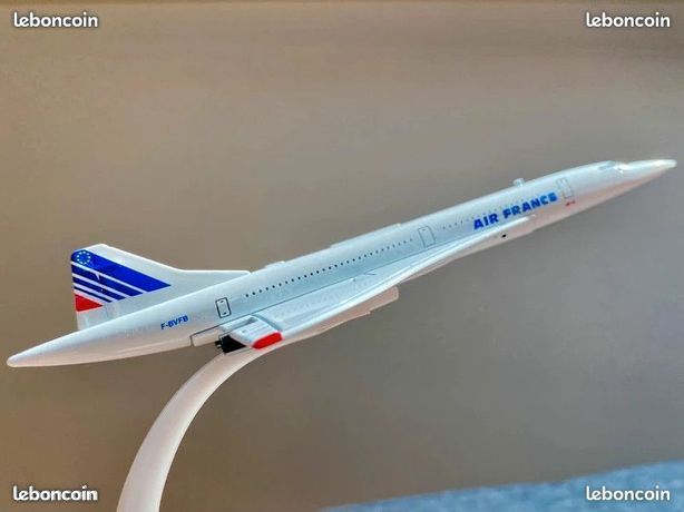 QIYUMOKE A380 Air France 1/400 Modèle d'avion en métal moulé - A380 Sky