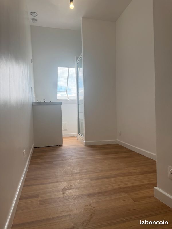 Appartement 1 pièce 8 m² · à Paris · 8 m² · 100 000 €