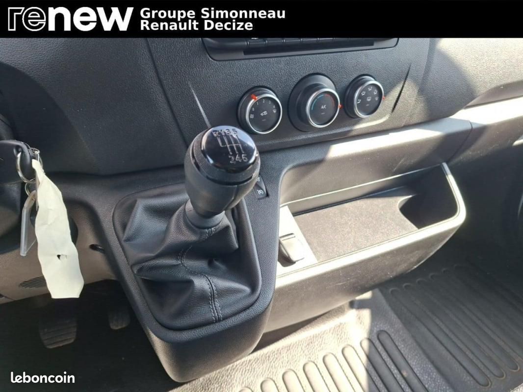 Renault Master FOURGON FGN TRAC F3500 L2H2 BLUE DCI 135 CONFORT (image 9)
