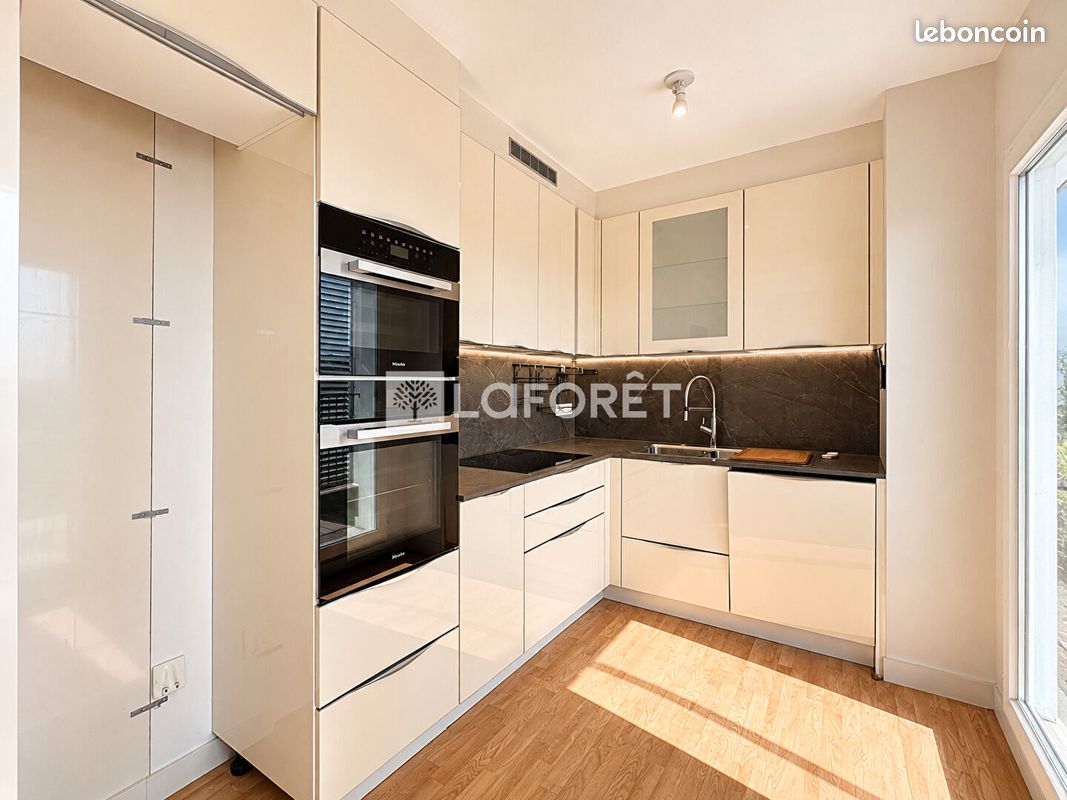 Appartement 4 pièces 77 m² · à Royan · 77 m² · 245 500 €