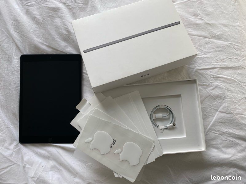 iPad 10.2 (2020) 8e génération 128 Go - WiFi - Gris Sidéral