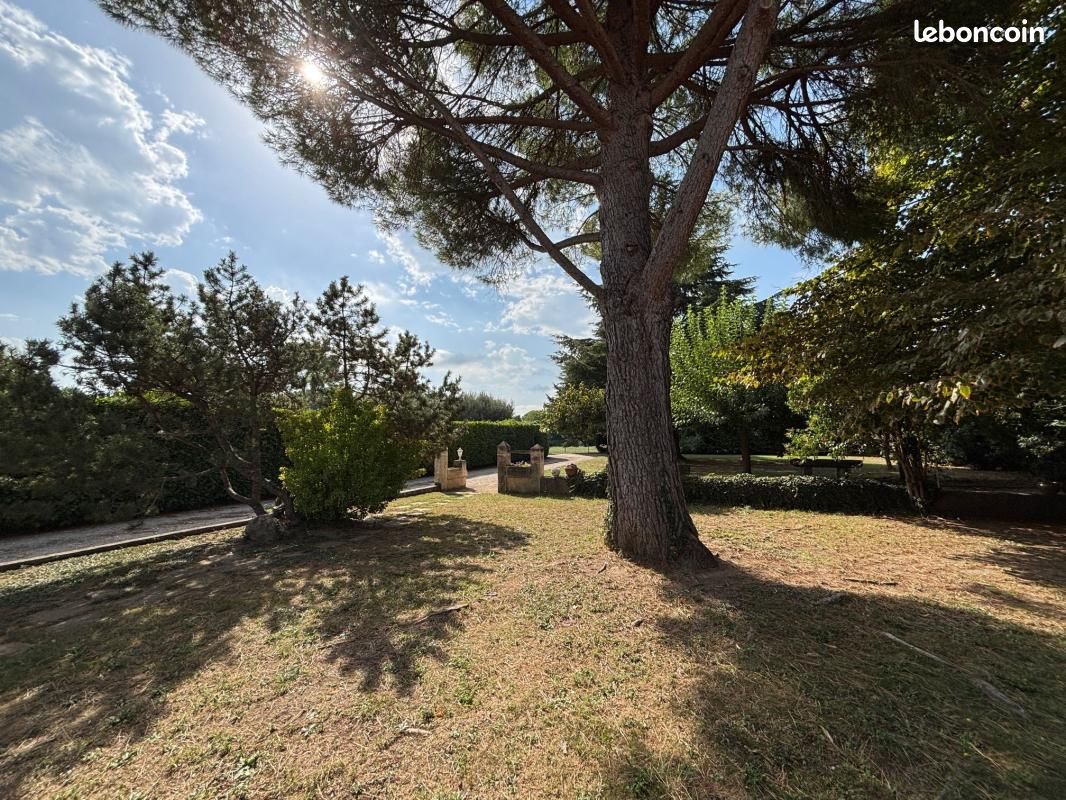 Maison 5 pièces 157 m² · à Marguerittes · 157 m² · 464 000 €