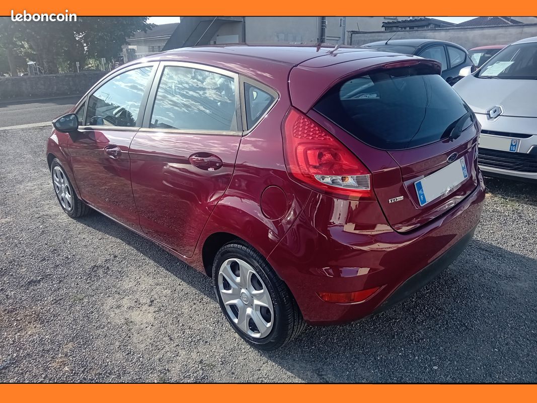 Ford Fiesta VI 1.4 TDCi 68cv Trend -04cv- 228 000 kms (image 4)