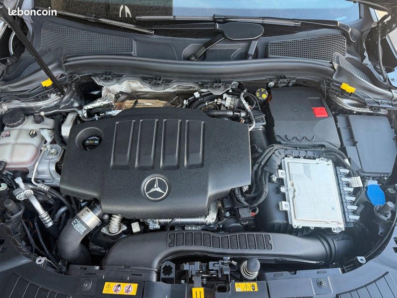 Mercedes Gla 220 d 4MATIC AMG Line (image 11)