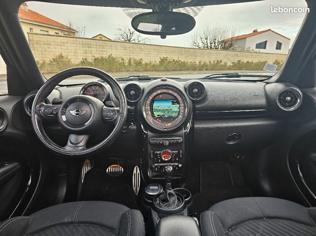 MINI COUNTRYMAN S 2.0d 2015 Toit Ouvrant Xenon GPS (image 3)