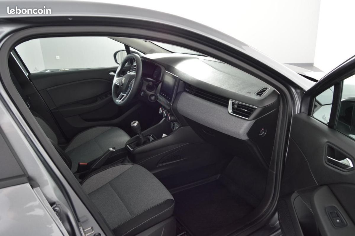Renault Clio V TCE 90 EVOLUTION (image 12)