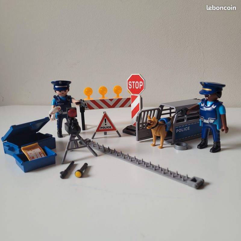 Playmobil barrage police et chien dans valise (image 1)