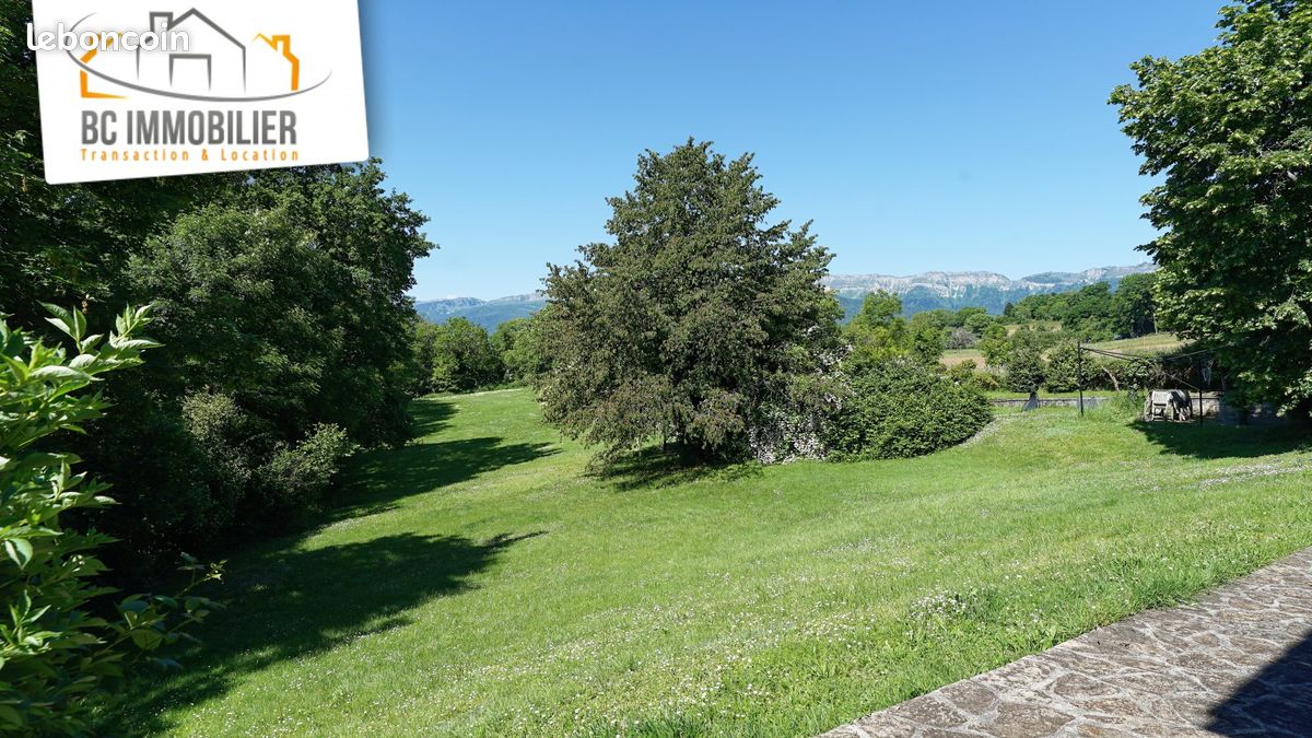 Maison 7 pièces 269 m² · à Grilly · 269 m² · 1 100 000 €