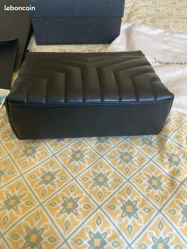 Sac à main YSL Loulou Small noir et or (image 4)